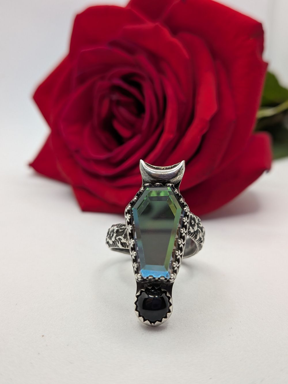 sz8 gothic coffin moon ring
